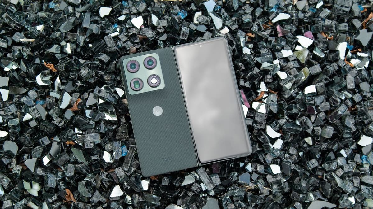 I've Tested the Motorola Razr Fold for Two Weeks, and Samsung Has a New Reason to Be Nervous