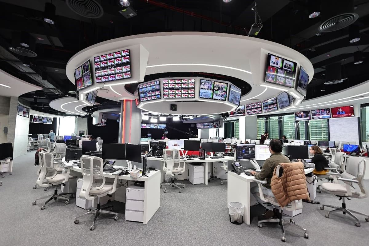 Report: Broadcast Employment Hard Hit by AI