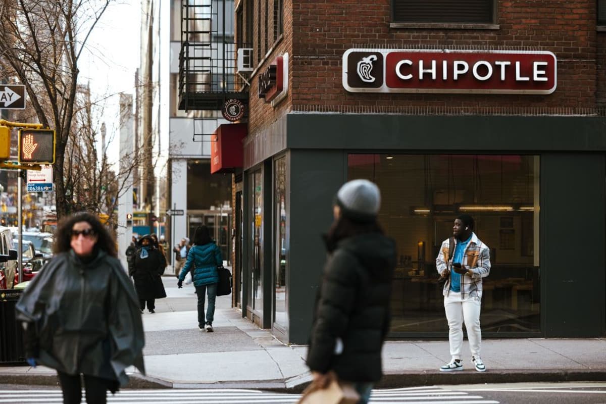 If You'd Put $1,000 Into Chipotle Mexican Grill Stock 20 Years Ago, Here's What You'd Have Today