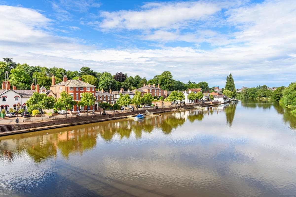England’s Friendliest Neighbourhoods – and How Much It Costs to Live There