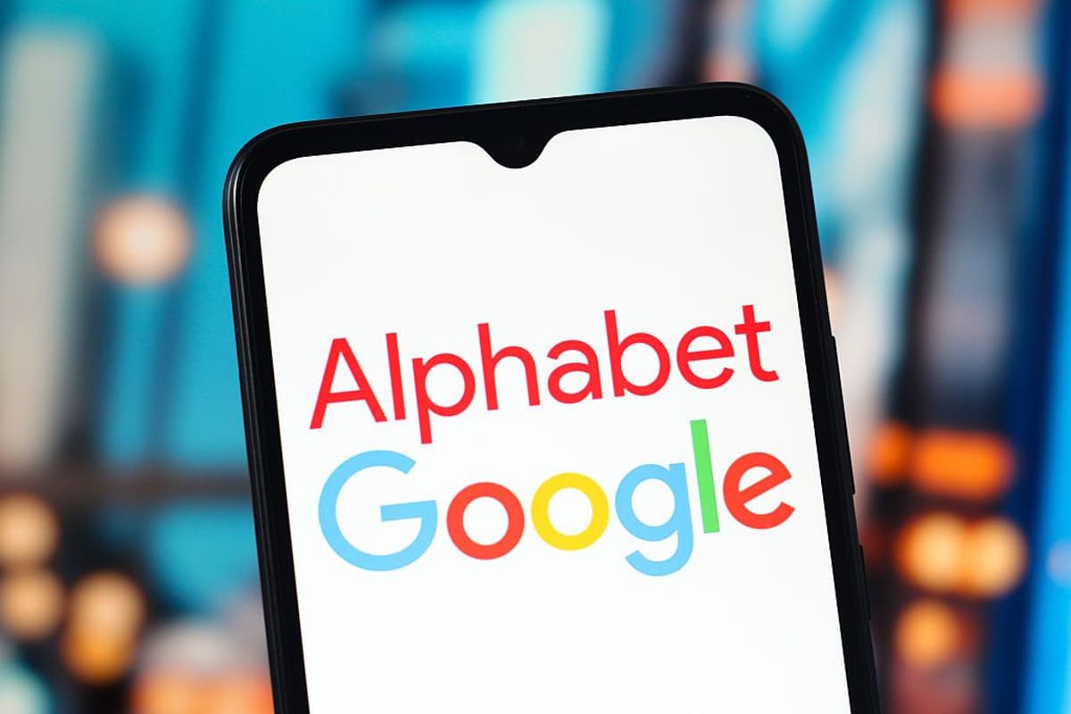 Should You Buy Alphabet Shares Following $80 Billion Capital Raise?