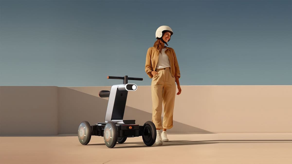 Hyundai’s Charming Autonomous Robot Can Be Everything From a Golf Trolley to an E-Scooter – and It's Going on Sale...