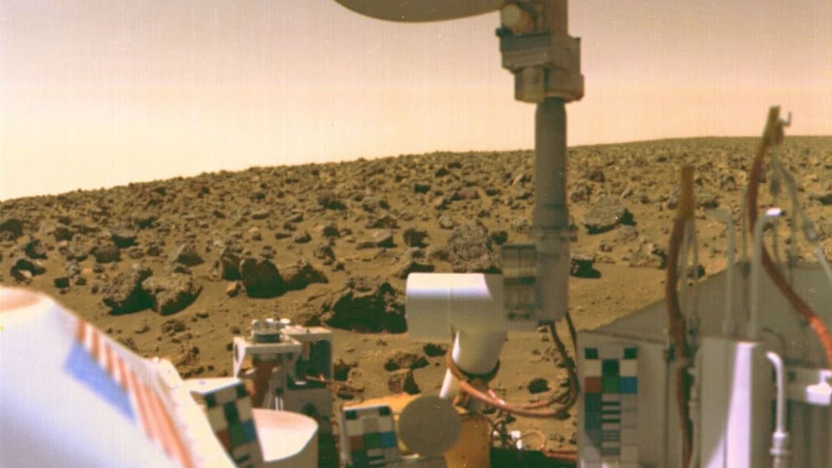 Did the Viking Missions Discover Life on Mars 50 Years Ago? These Scientists Think So