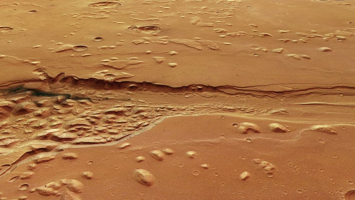 Mars Orbiter Captures Striking Images of 'Chaos and Craters' Carved by Ancient Floods