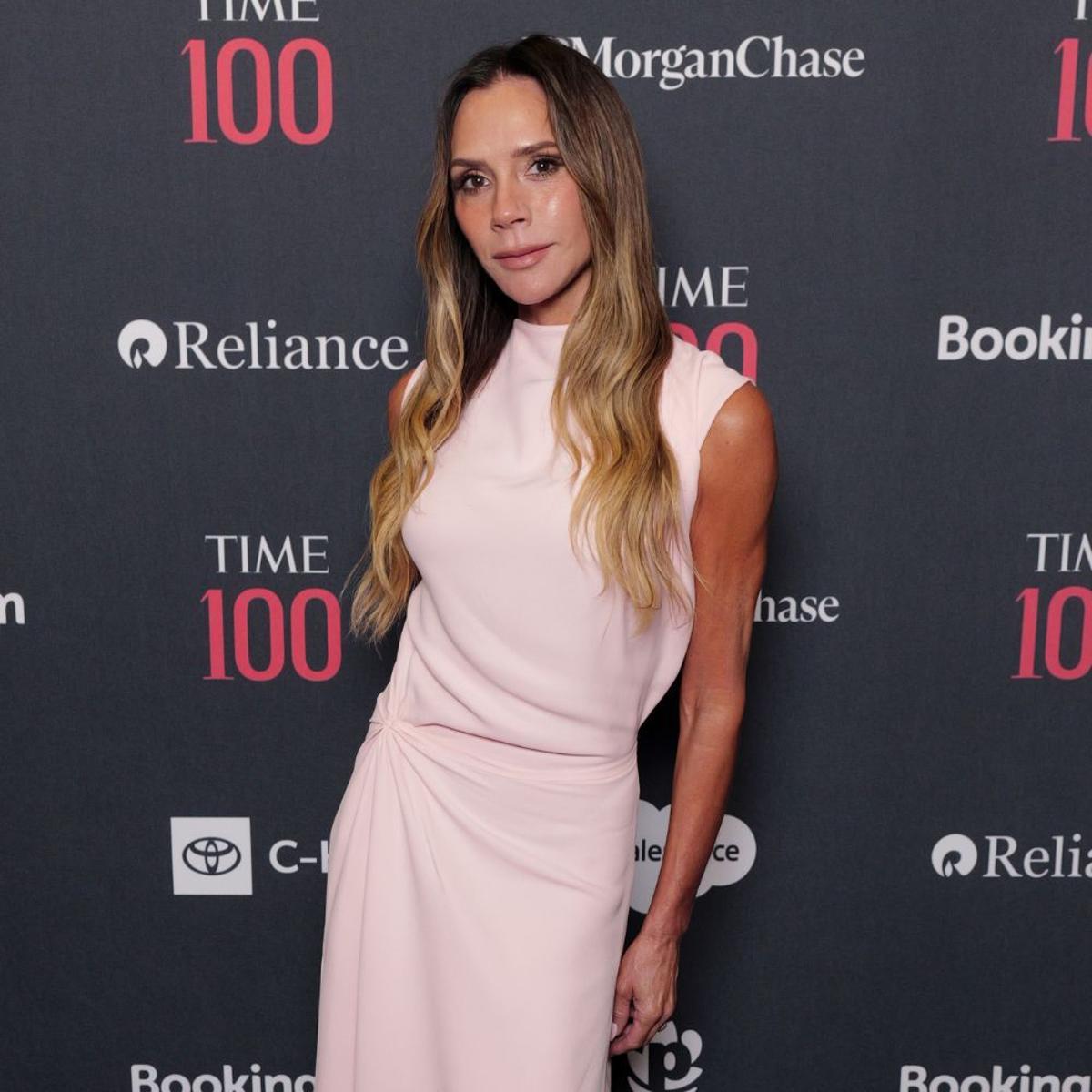 Not Black and White—Victoria Beckham's Summer Colour Combination Is So Much More Chic