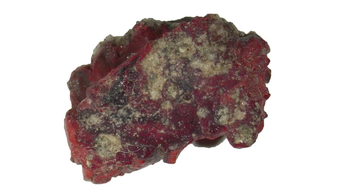 'Extreme' Crystal that Formed in 1945 Nuclear Bomb Test Is Unlike Anything Scientists Have Seen