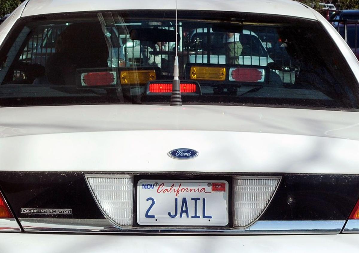 Several Police Officers Arrested for Using Controversial Flock AI License Plate Reader System to Stalk Romantic Partners, Says Report —...