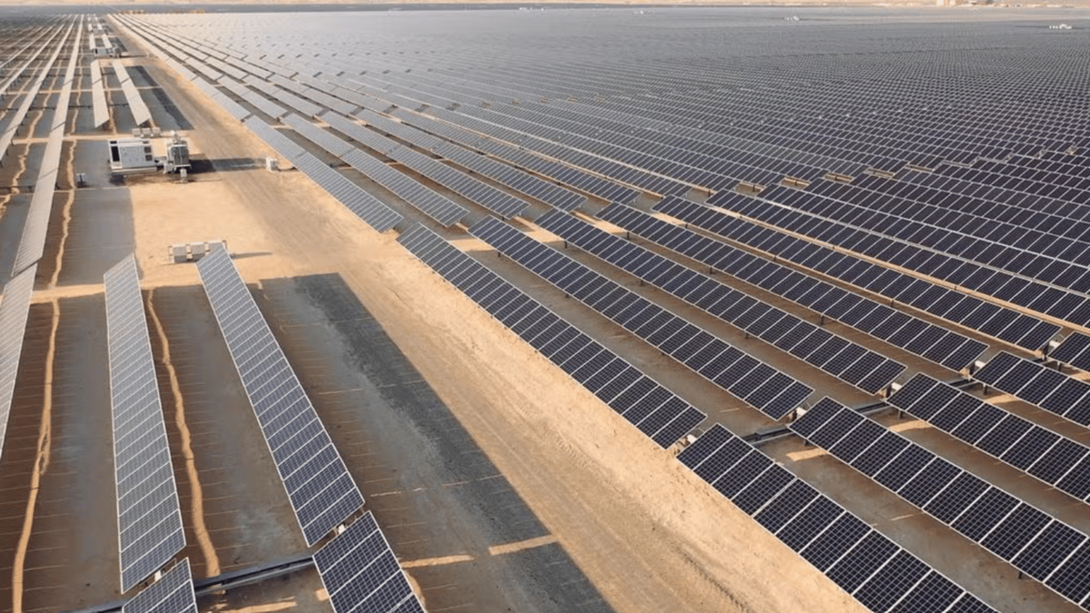 'A Dream Technology': Japanese Scientists Might Have Unlocked the Next Generation of Solar Panels that Stay Cooler and Last Longer...