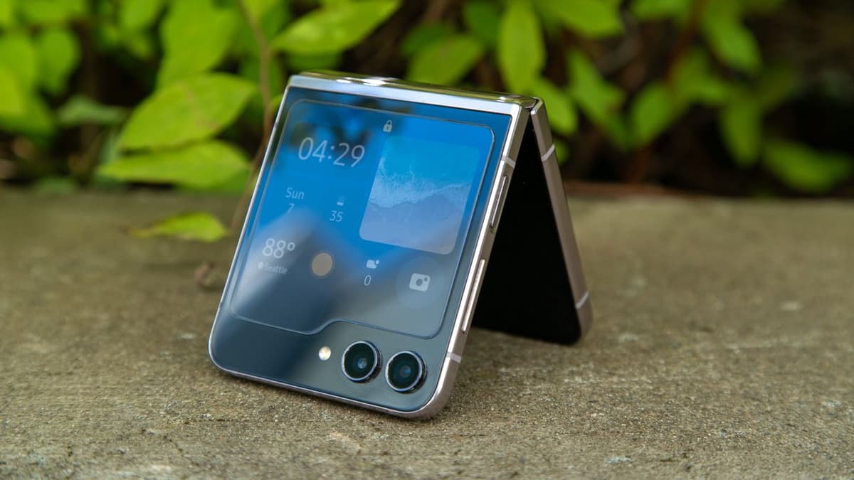 Samsung's Certified Re-Newed Program Will Now Give You a Galaxy Z Flip 5 for Just $349 — Here's the Deal