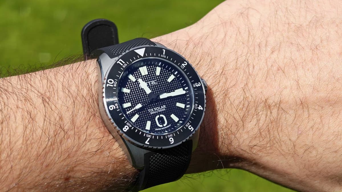 A Week on the Wrist with the Ontic Utility 40 Granite – the Best Dive Watch I've Ever Tested?