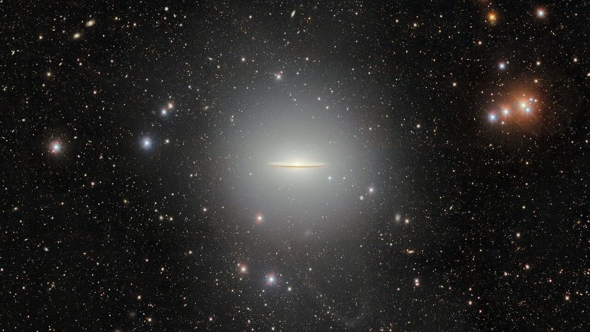 The Cosmos Wears a Galactic Sombrero | Space Photo of the Day for April 29, 2026