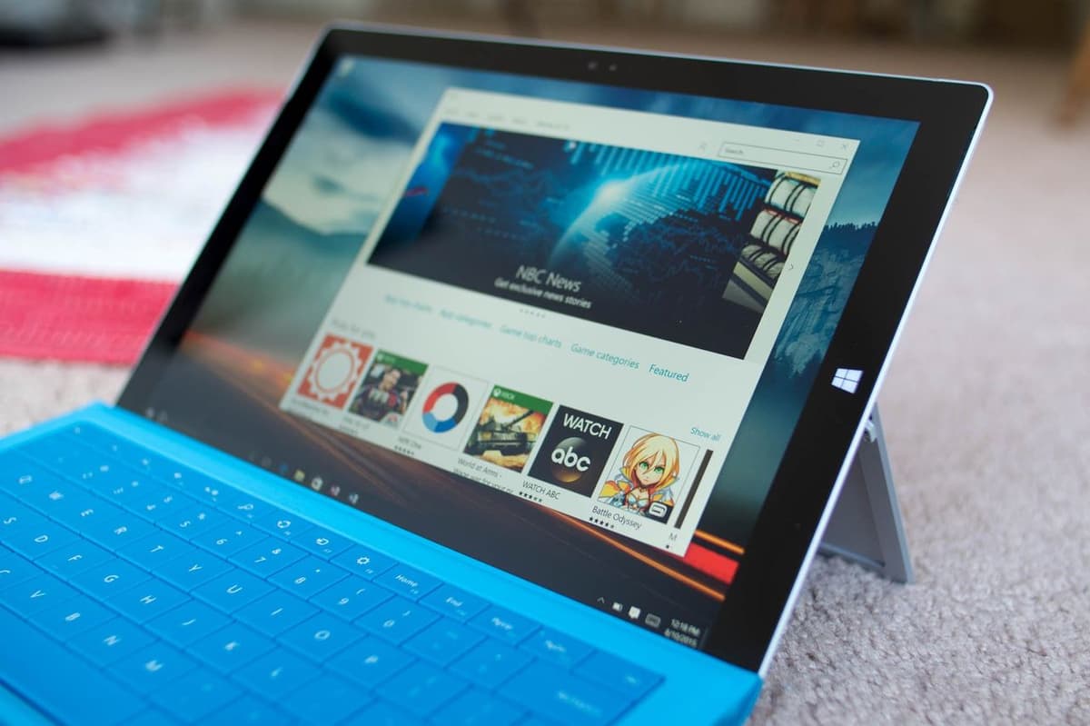 “Bring Android Apps to Windows.” Ten Years Later, Microsoft’s App-Gap Problem Still Exists, but We Have AI and Phone Link...