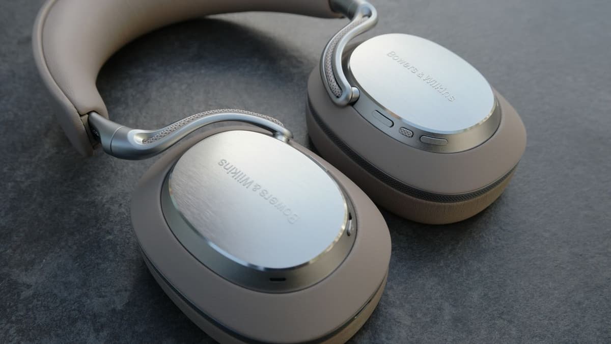 The Bowers & Wilkins Px8 S2 Are the Best Luxury ANC Headphones that Money Can Buy