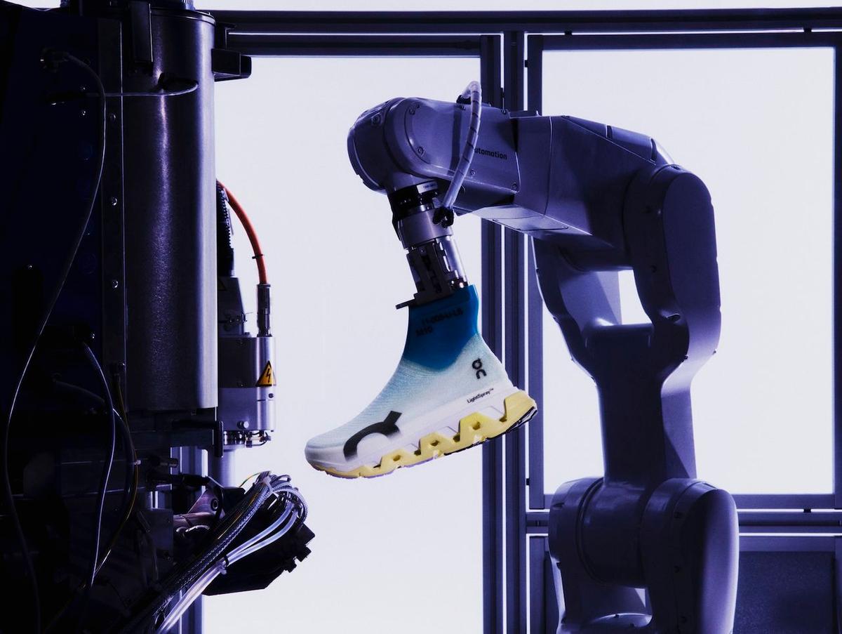 This Robot Is Making On’s Spray-On Marathon Sneaker, Its Fastest-Ever Distance Shoe