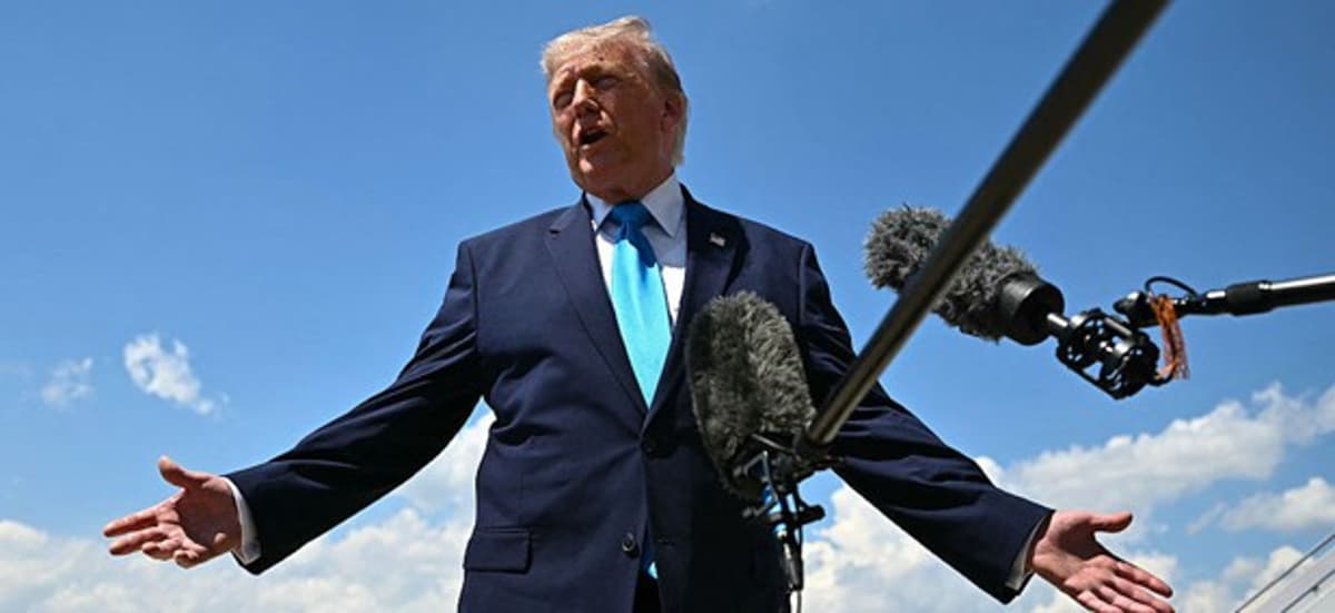 White House Postpones Signing of AI Executive Order