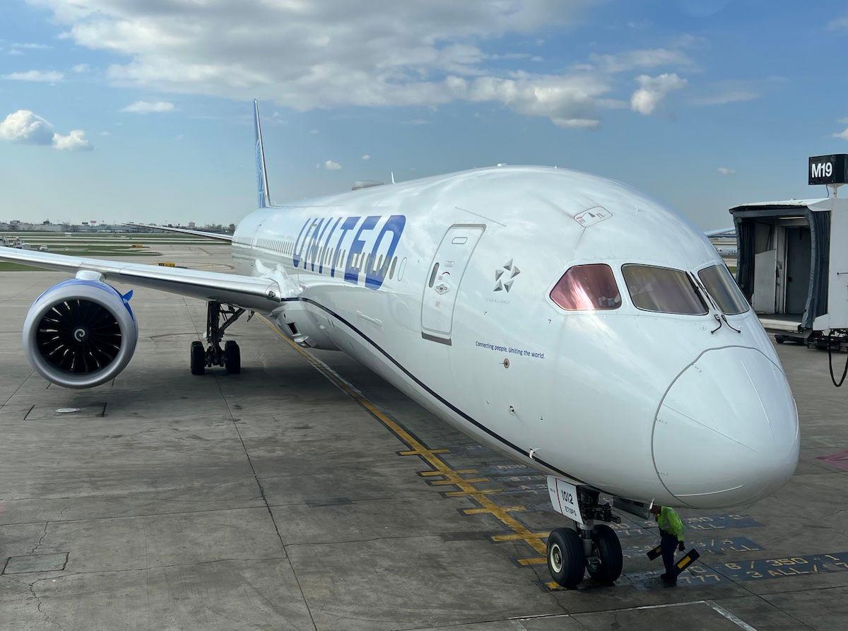 Cranky United 787 Captain Rude To Newark ATC, But Karma Gets Him Back