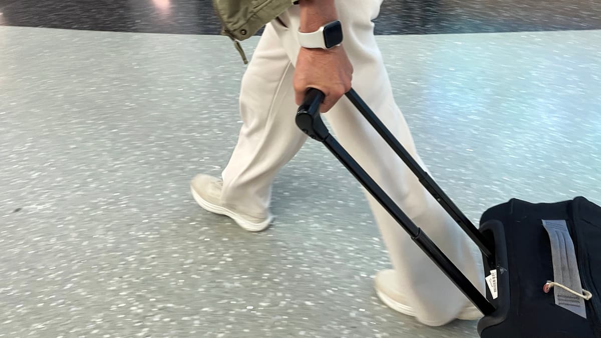 The 4 Best Women’s Travel Pants for Summer Vacations