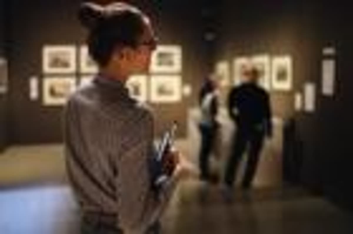 Comment | All Hail the Rise of the Art Internship