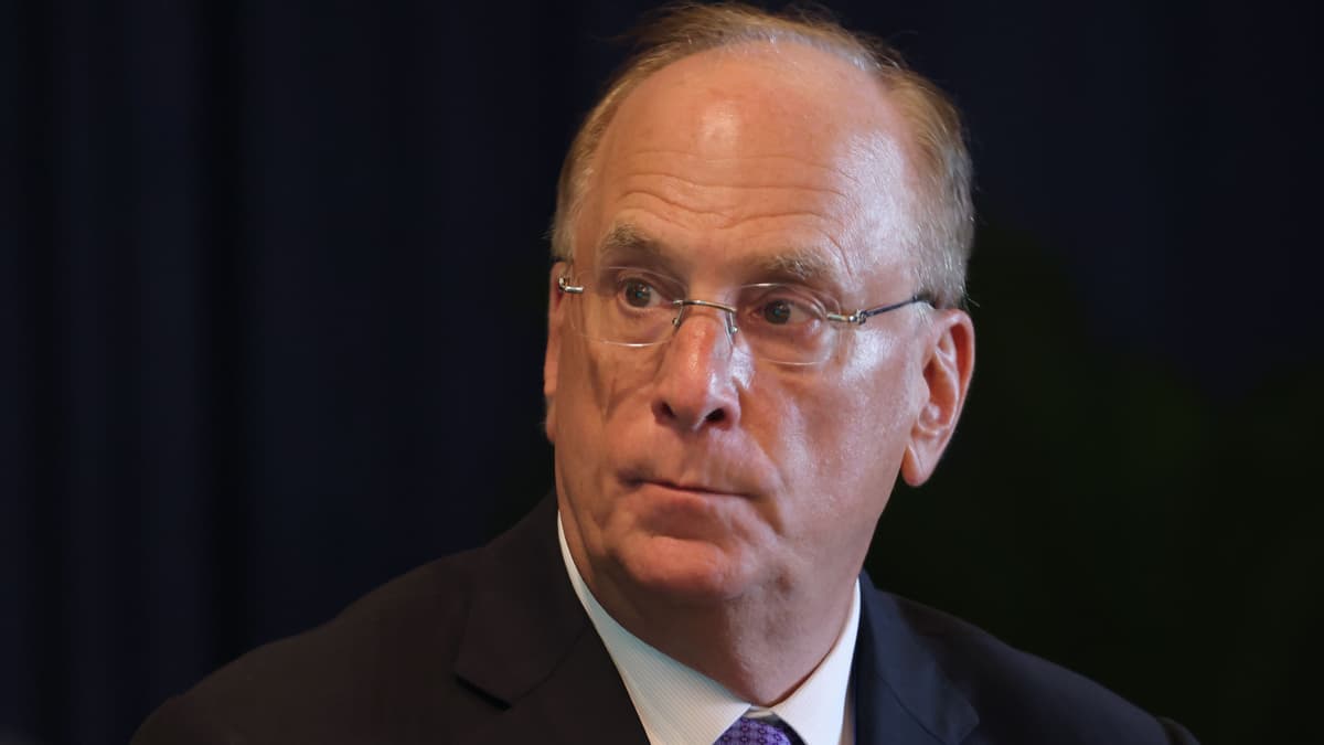 BlackRock’s Bitcoin ETF Just Hit a Massive Milestone that Proves Crypto Is Now a Mainstream Bet