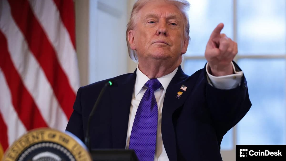 Bitcoin Pops Then Drops as Supreme Court Strikes Down Trump Tariffs