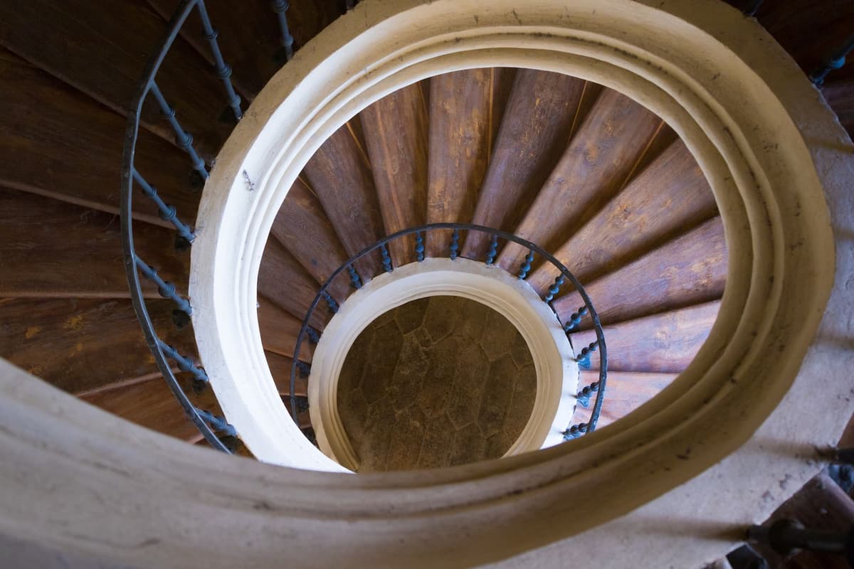 How Deep Are Bitcoin Traders Hedging After Recent Price Dip Below $100K?