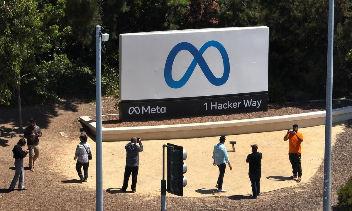 Meta Is Paying Creators in Stablecoins. Spending Them Is Someone Else's Problem