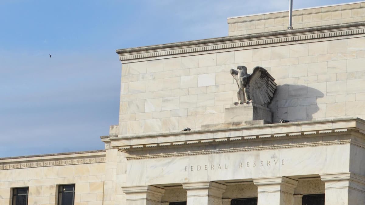 U.S. Agencies Seek Stablecoin Customer-ID Rules Akin to Banks in New GENIUS Act Pitch