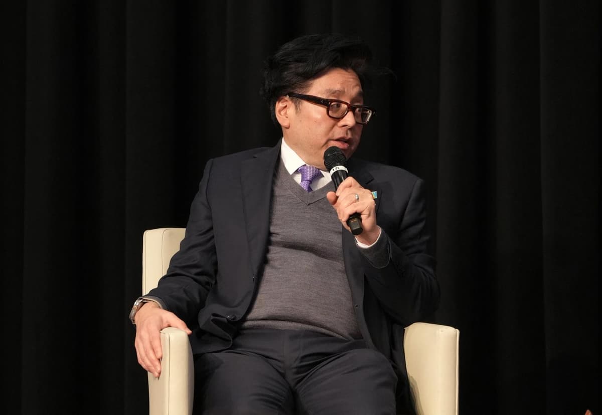 Tom Lee Responds to Controversy Surrounding Fundstrat’s Differing Bitcoin Outlooks