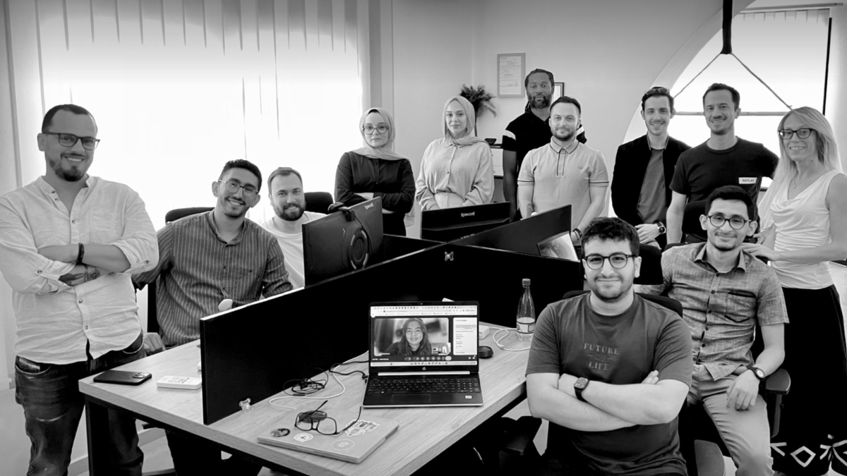 Ouinex Raises $3.5M in Community-Funded Equity Round, Total Funding Hits $9M