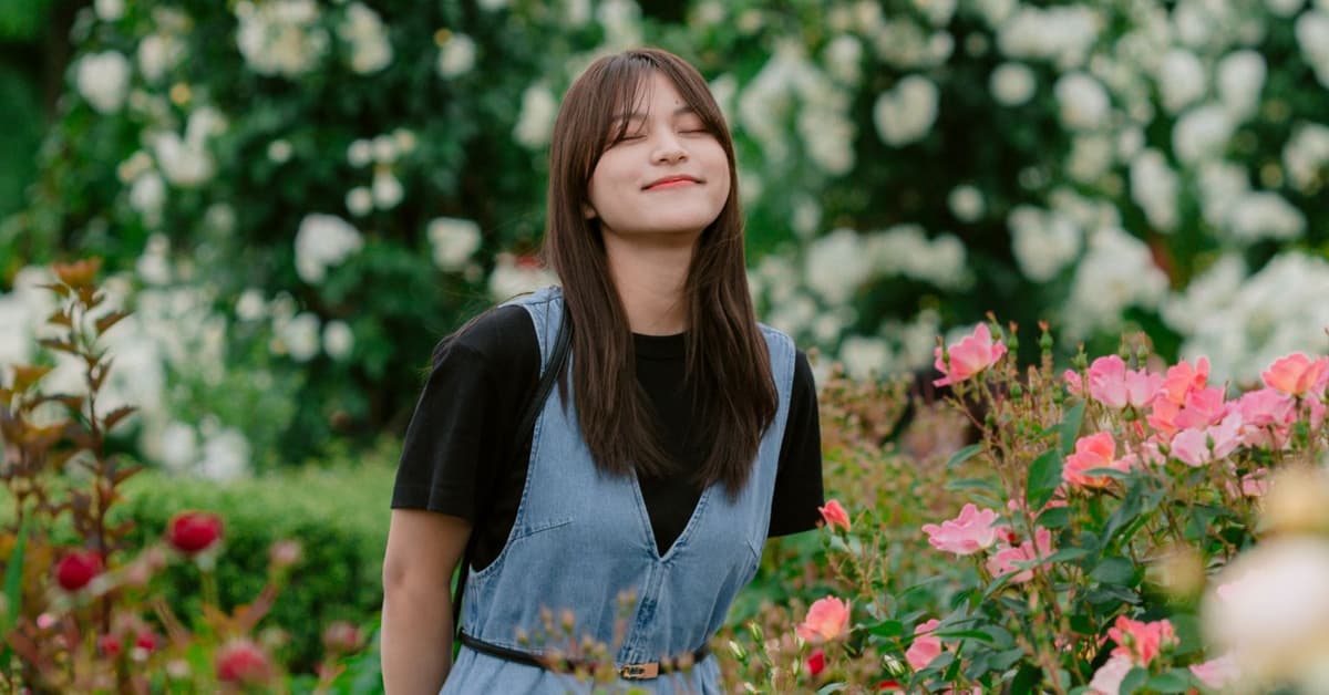 The Secret to Having a Good Vibe (That Others Can't Resist)