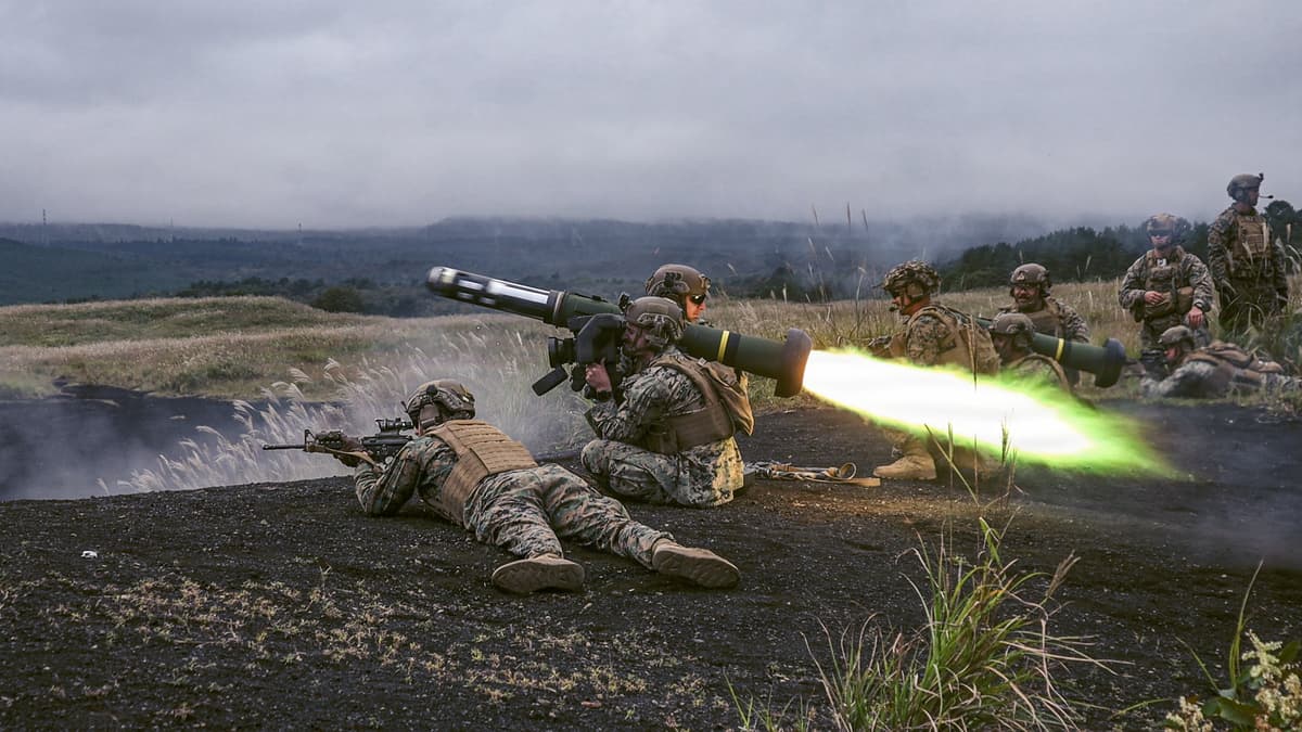 US Army Receives First Lightweight Javelin Launchers