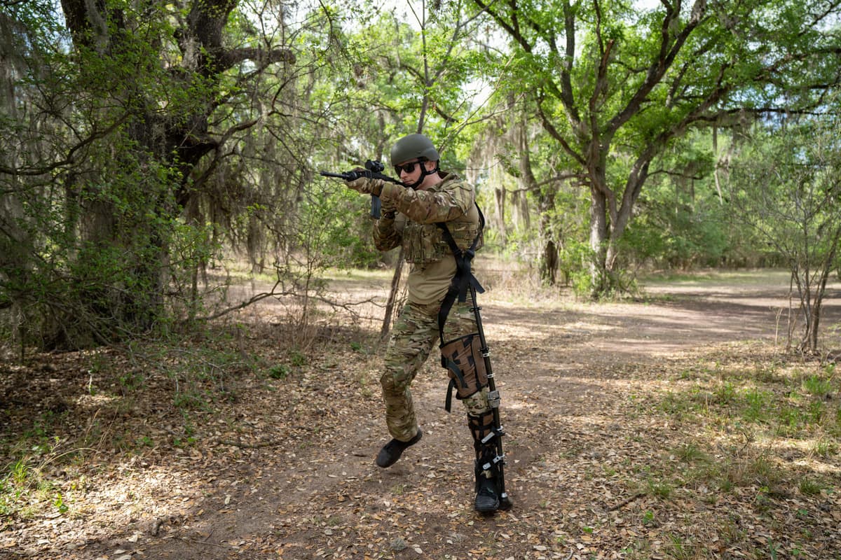 Army Develops Exoskeleton for Lower-Limb Injuries on the Battlefield