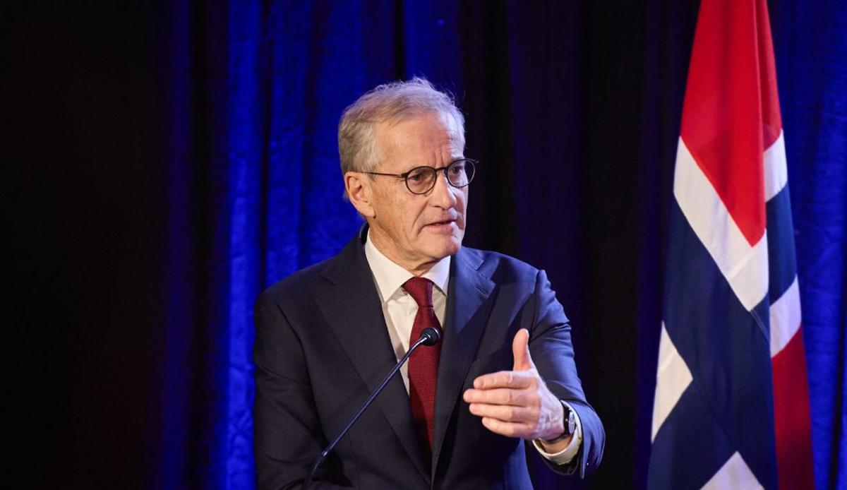 Norway's Prime Minister Proposes Ban on Social Media Access for Young Teens