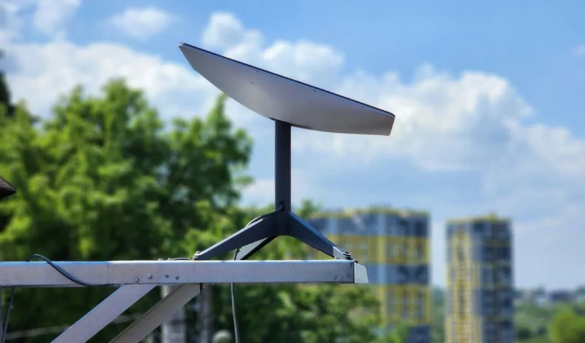 Starlink Restrictions Hit Russian Forces as Moscow Seeks Workarounds