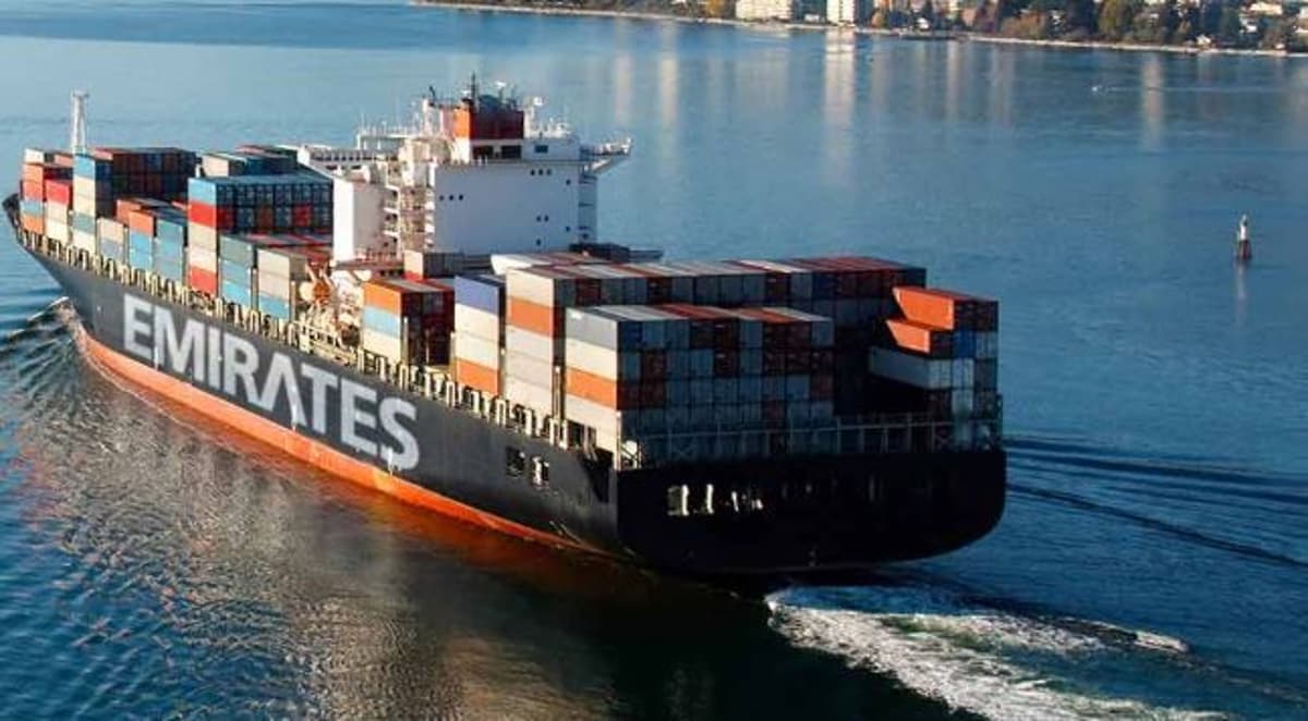 Emirates Shipping Line Launches CSX2 Service