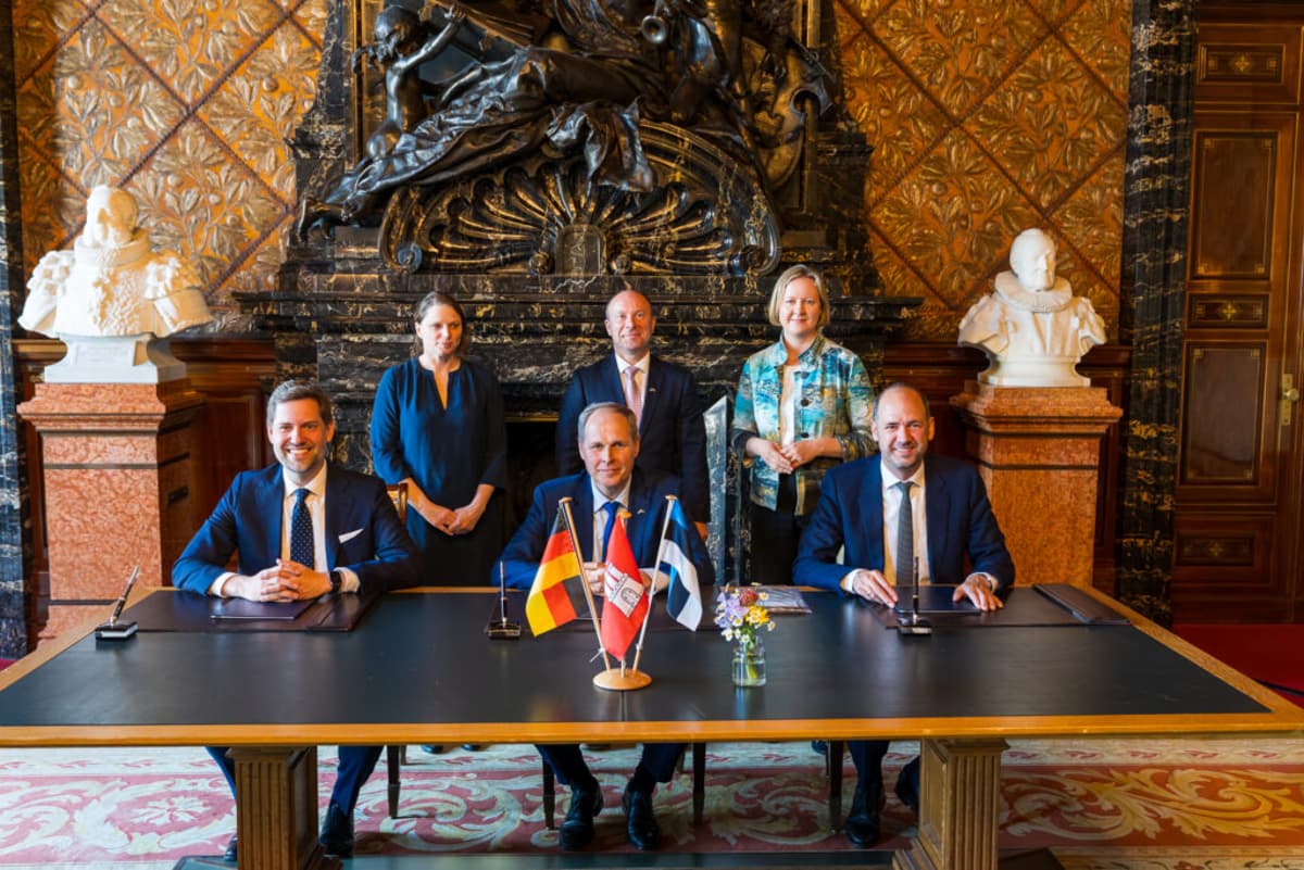 Ports of Hamburg and Tallinn Strengthen Baltic Sea Cooperation