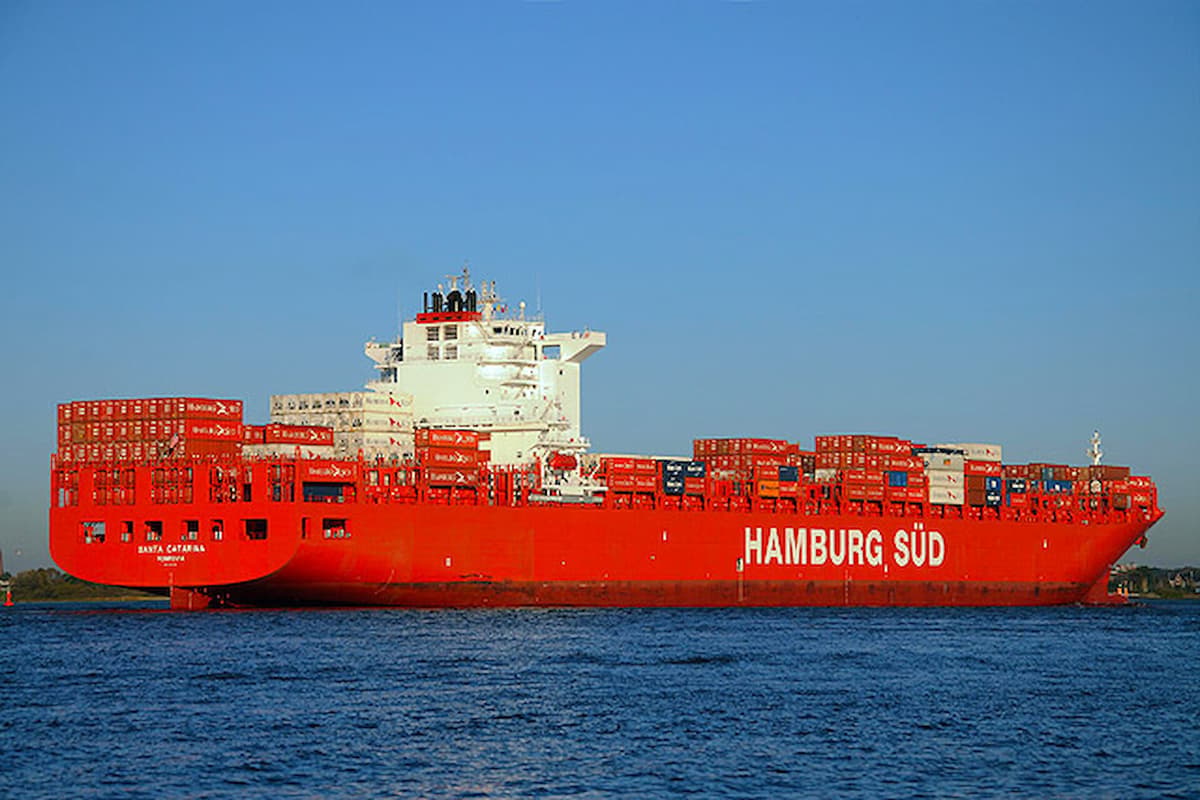 Maersk Restarts Red Sea Transits Amid Vessel Shortage