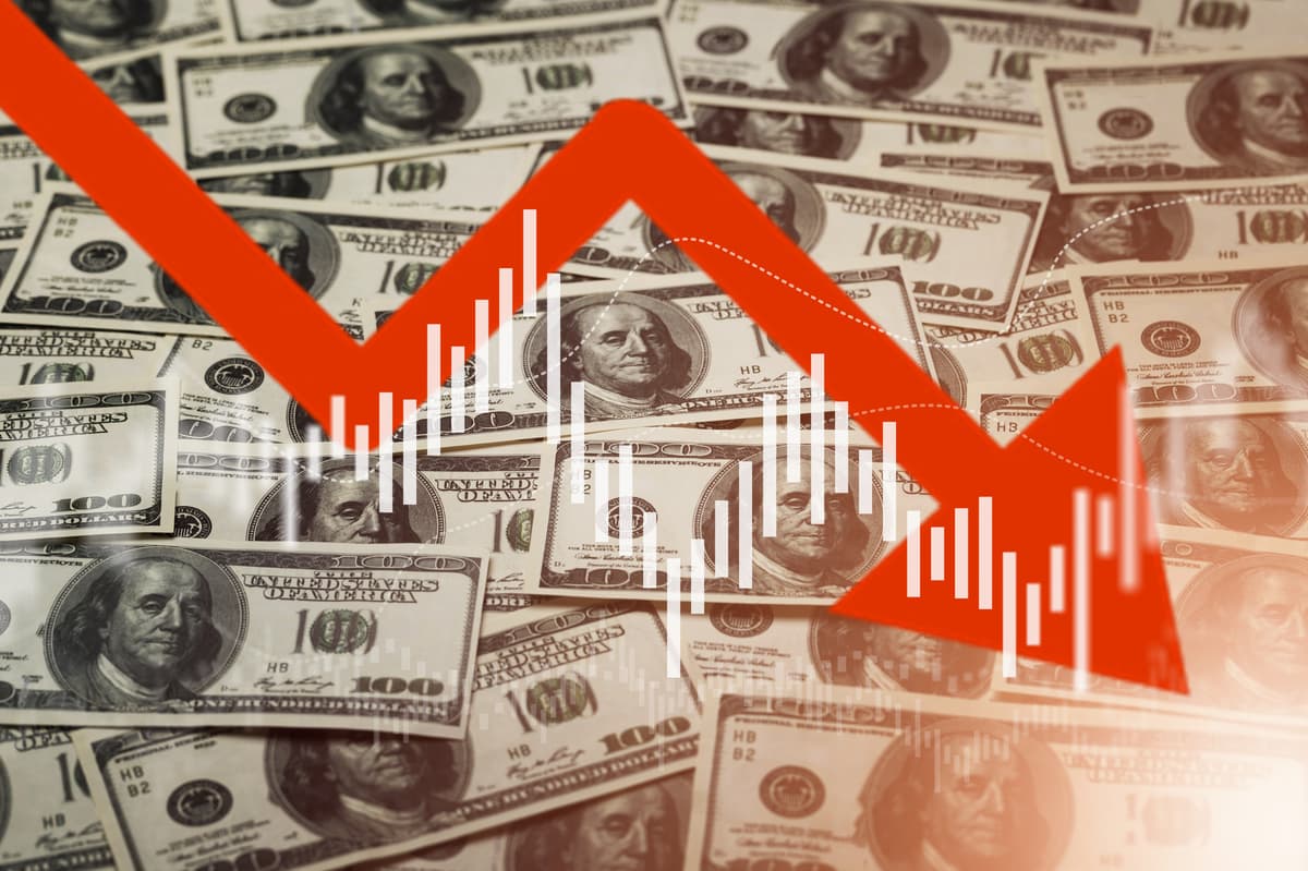 Global Growth Slows as Shocks Spread - Weekly Roundup: 26 May