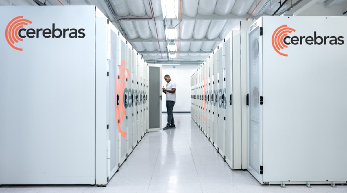 Cerebras Systems Revives IPO Plans, Aiming for Early 2026 Listing