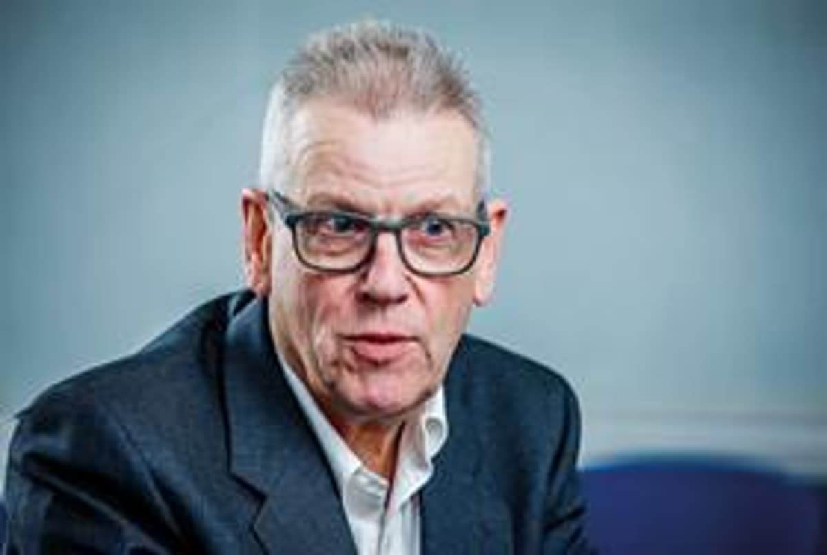 Class Action Champion Merricks Pulls Out of Rail Fares Case