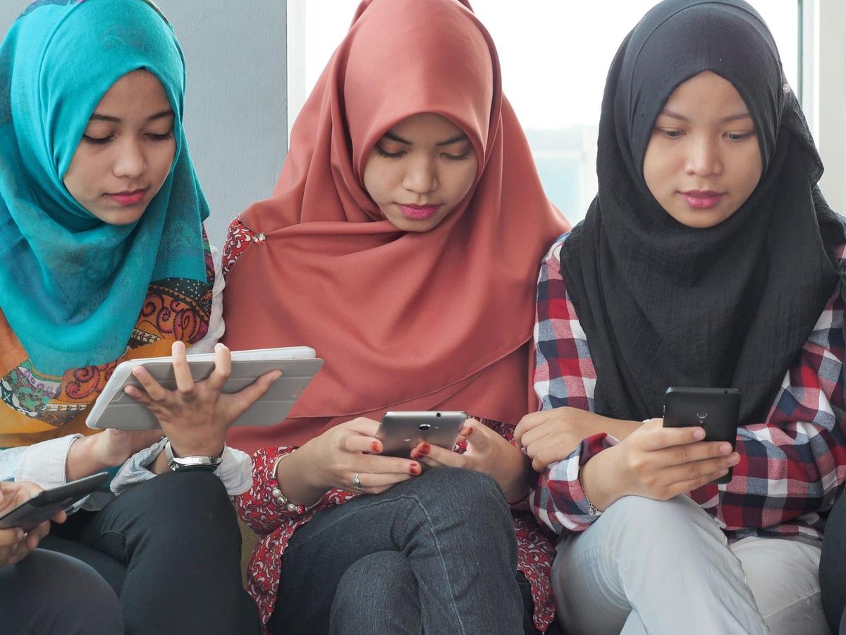Malaysia Mandates Age Checks for Social Media Users, ID Verification for Advertisers