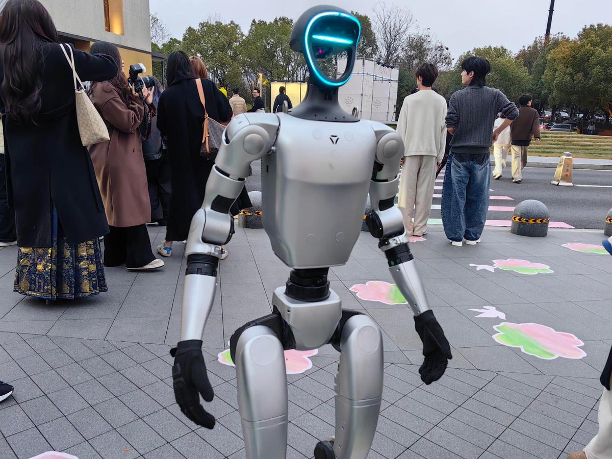 China Creates Digital ID for Humanoid Robots
