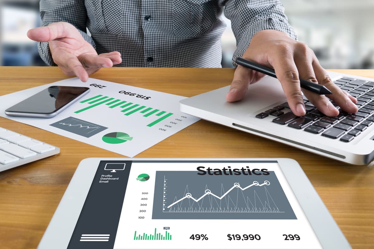 Is Verisk Analytics, Inc. (VRSK) A Good Stock To Buy Now?