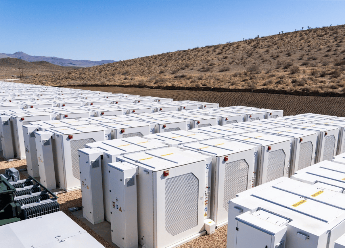 Fluence Energy (FLNC) Soars 40% as Losses Shrink, Revenues Jump