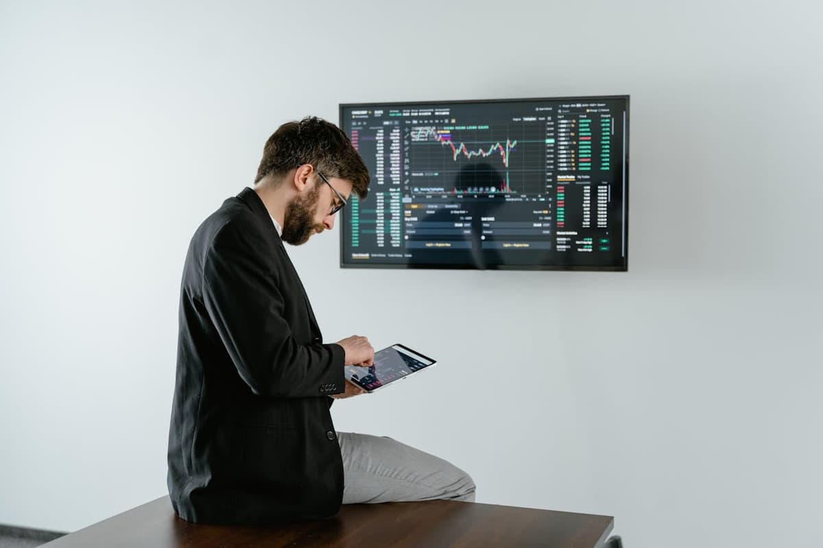Vicor (VICR) Climbs 25% as Profits, Revenues Skyrocket