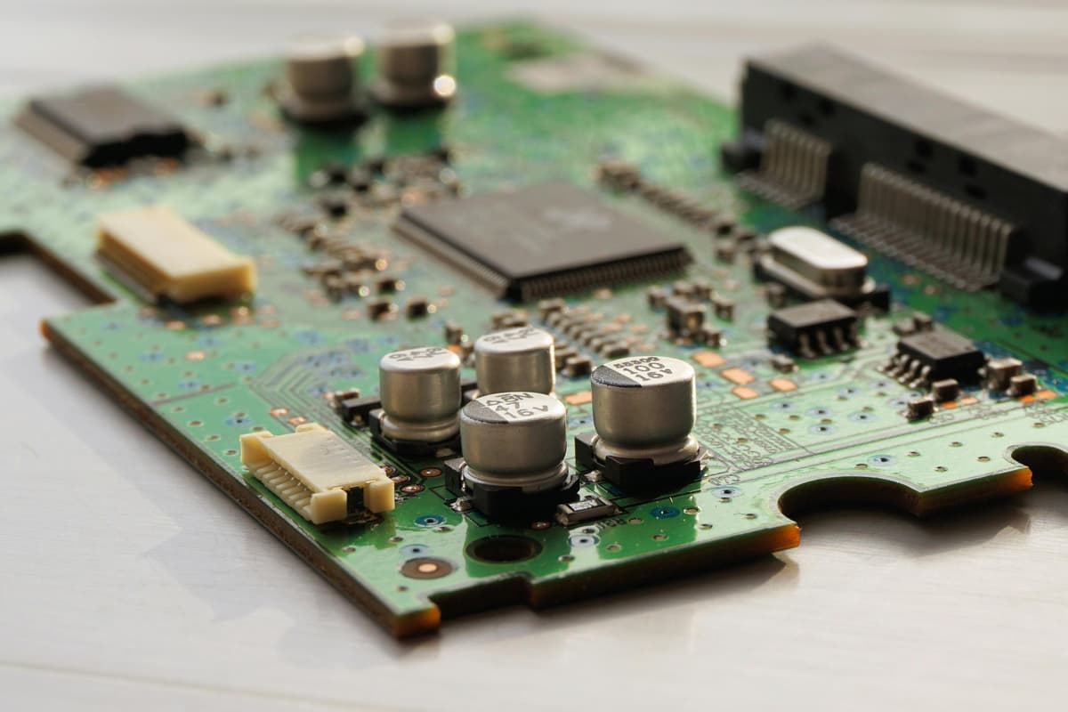 AXT Inc. (AXTI) Climbs 14% on Bargain-Hunting