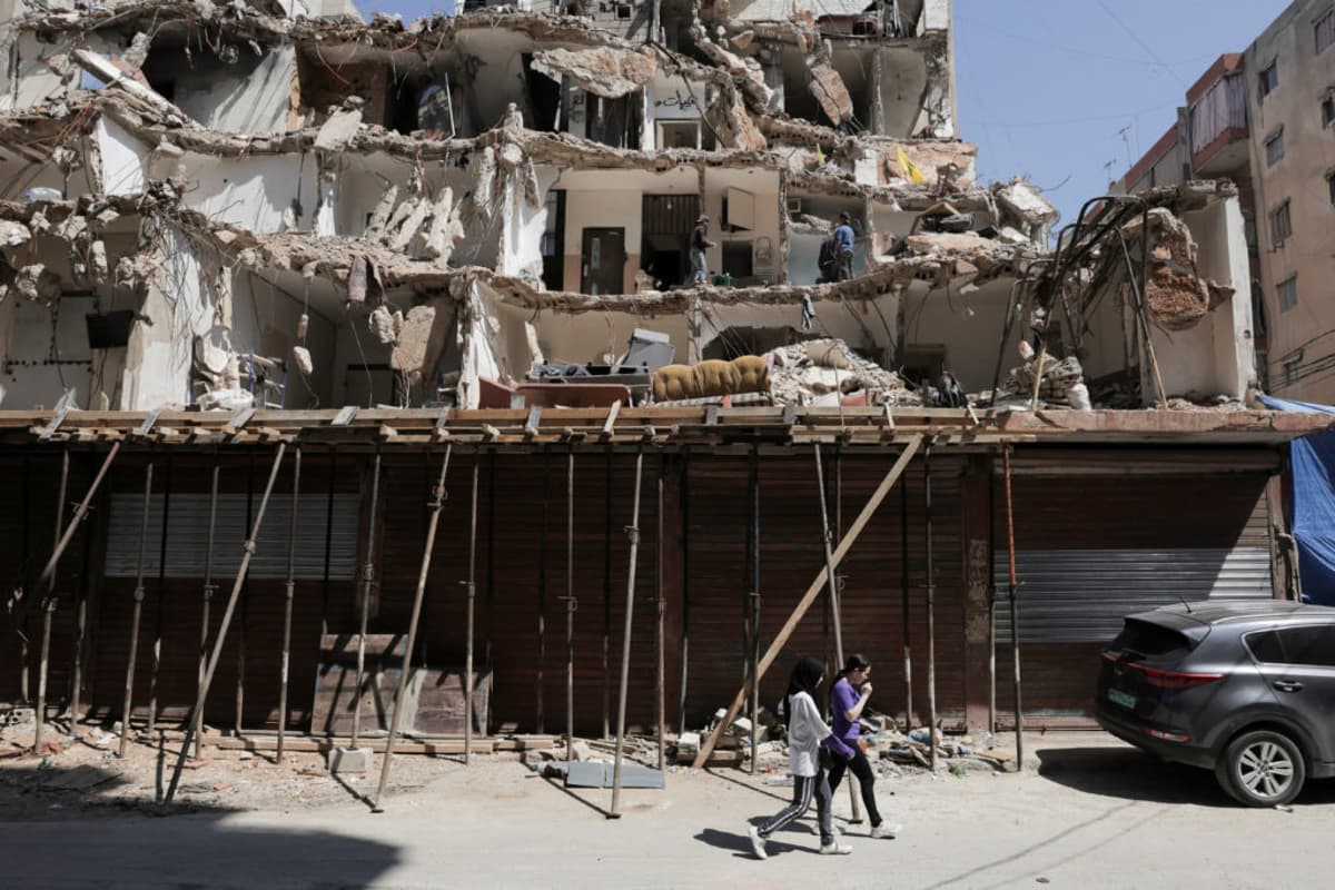 Israeli Airstrikes Kill 5 in Southern Lebanon as Hezbollah Rockets Hit Open Areas in Israel
