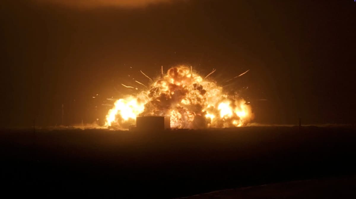 How a Blue Origin Rocket Explosion Could Impact NASA's Moon Mission