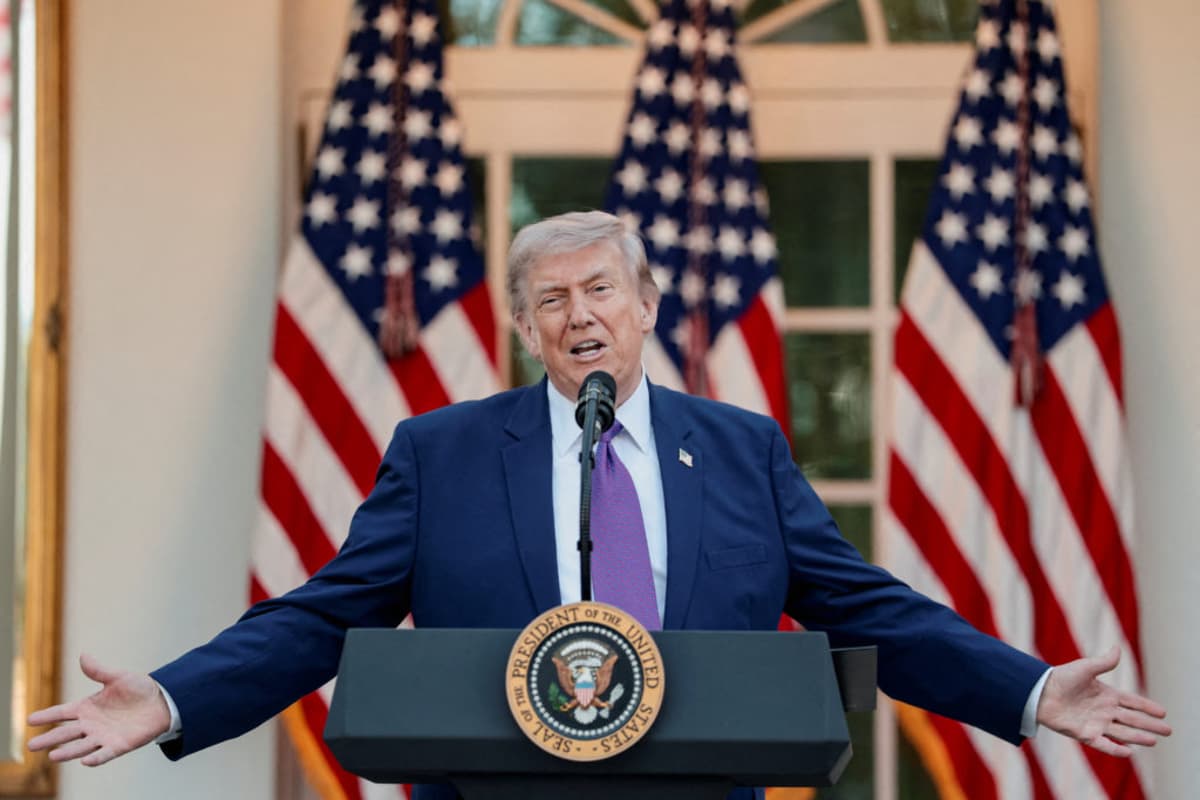 Trump Rejects Latest Iran Peace Proposal, Says Ceasefire on 'Life Support'
