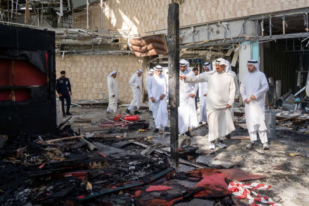 Iranian Strikes Set Kuwait's Largest Airport Ablaze Amid Fragile Ceasefire with the U.S.